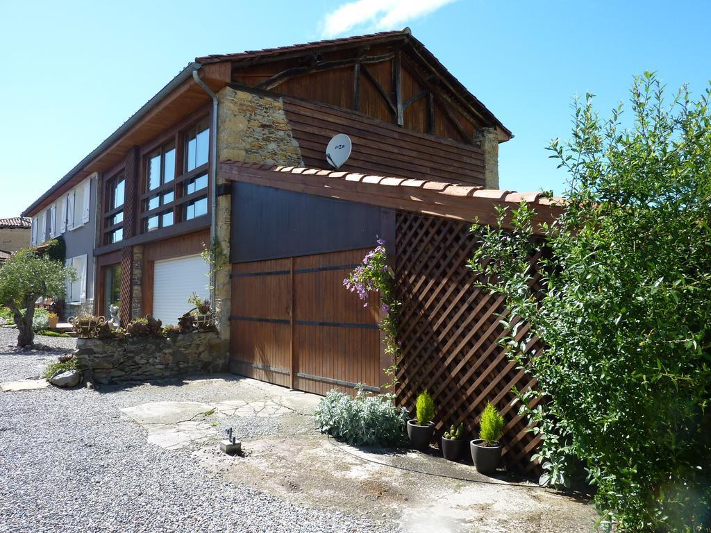 Bed and Breakfast Loft Atypique Villeneuve-de-Riviere Екстер'єр фото